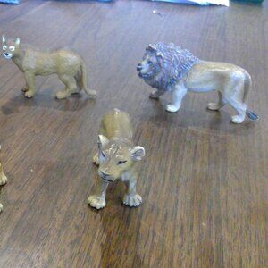 toy animals